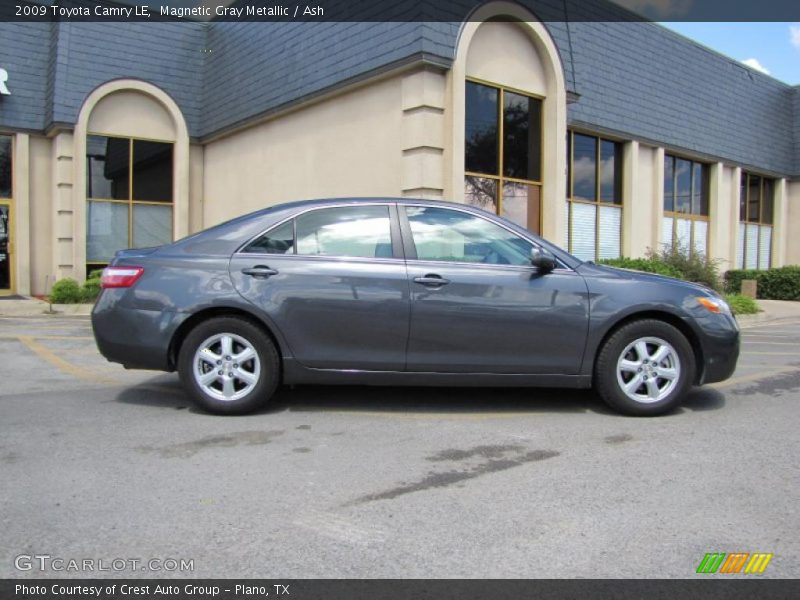 Magnetic Gray Metallic / Ash 2009 Toyota Camry LE