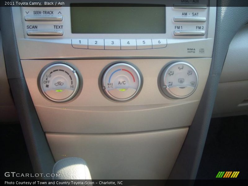 Black / Ash 2011 Toyota Camry
