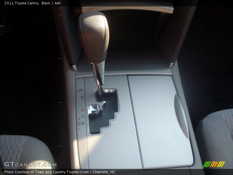 Black / Ash 2011 Toyota Camry