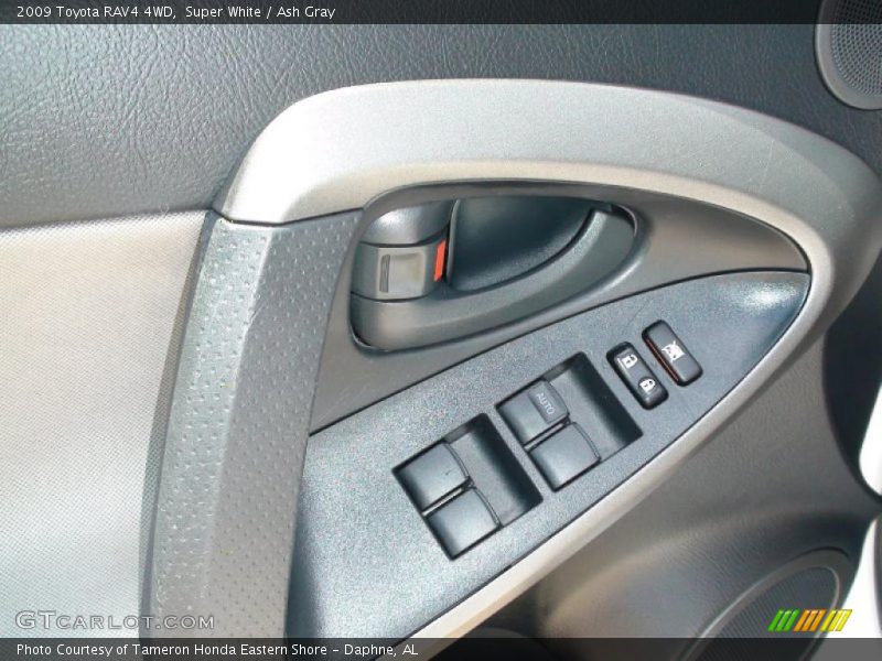Super White / Ash Gray 2009 Toyota RAV4 4WD