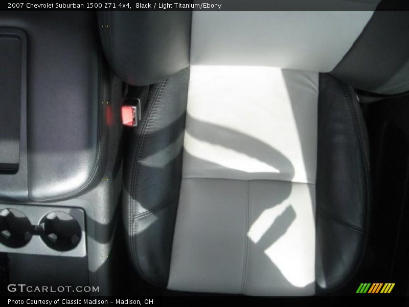 Black / Light Titanium/Ebony 2007 Chevrolet Suburban 1500 Z71 4x4