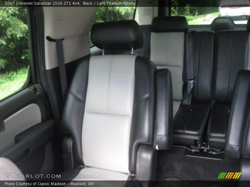 Black / Light Titanium/Ebony 2007 Chevrolet Suburban 1500 Z71 4x4