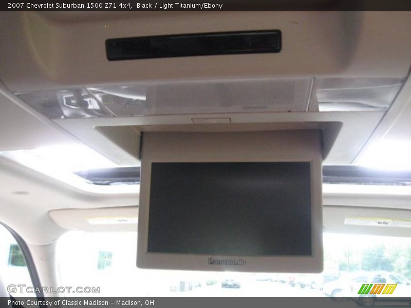 Black / Light Titanium/Ebony 2007 Chevrolet Suburban 1500 Z71 4x4