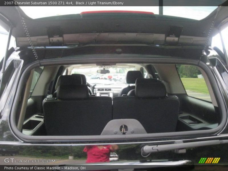 Black / Light Titanium/Ebony 2007 Chevrolet Suburban 1500 Z71 4x4