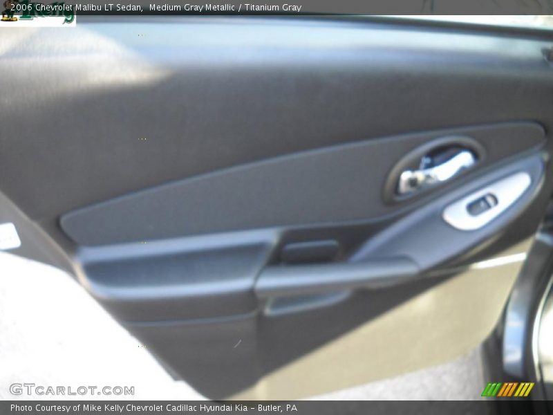 Medium Gray Metallic / Titanium Gray 2006 Chevrolet Malibu LT Sedan