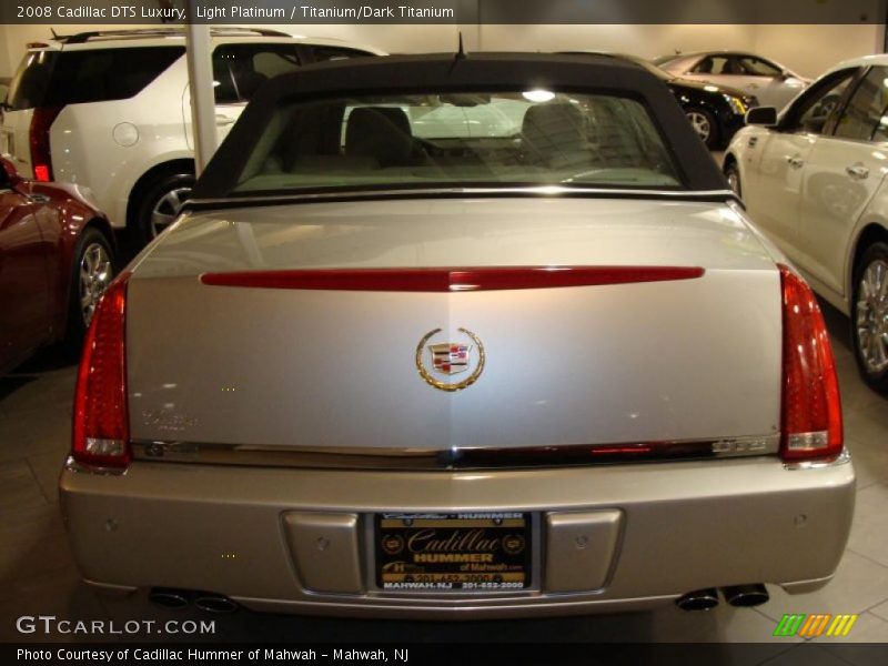 Light Platinum / Titanium/Dark Titanium 2008 Cadillac DTS Luxury