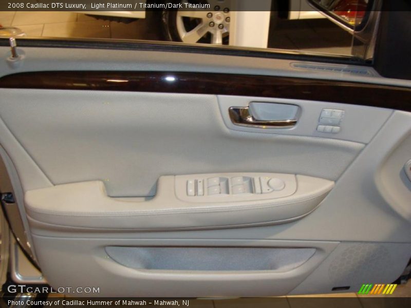 Light Platinum / Titanium/Dark Titanium 2008 Cadillac DTS Luxury