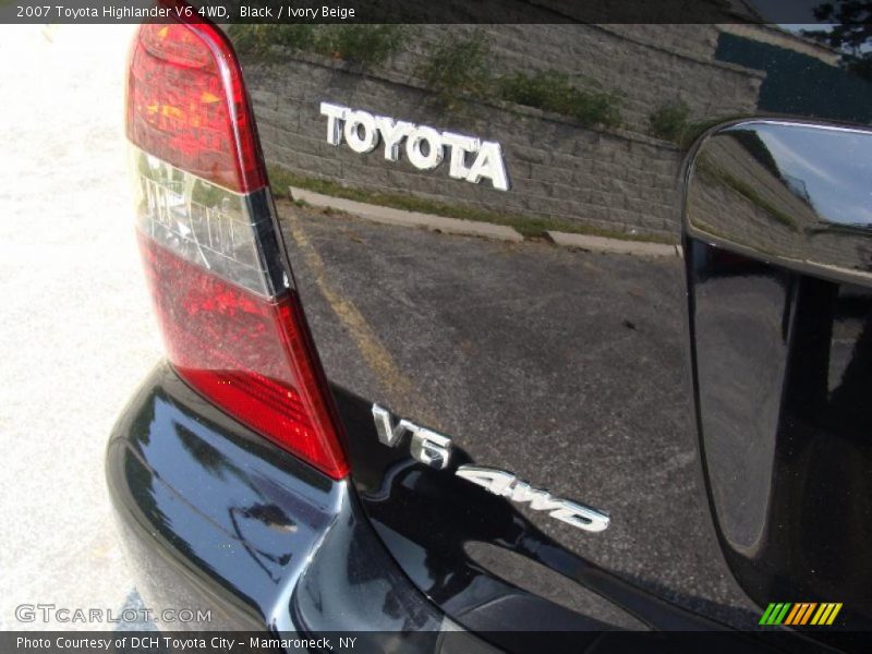 Black / Ivory Beige 2007 Toyota Highlander V6 4WD