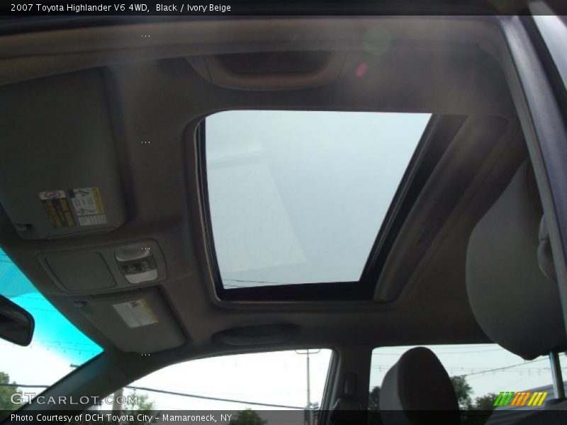 Black / Ivory Beige 2007 Toyota Highlander V6 4WD
