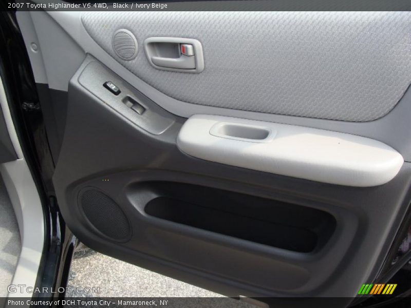 Black / Ivory Beige 2007 Toyota Highlander V6 4WD