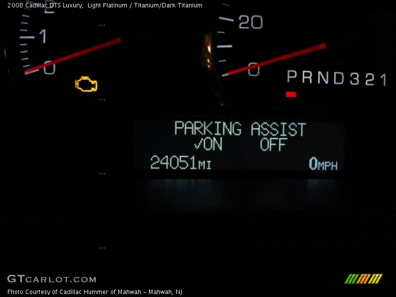 Light Platinum / Titanium/Dark Titanium 2008 Cadillac DTS Luxury
