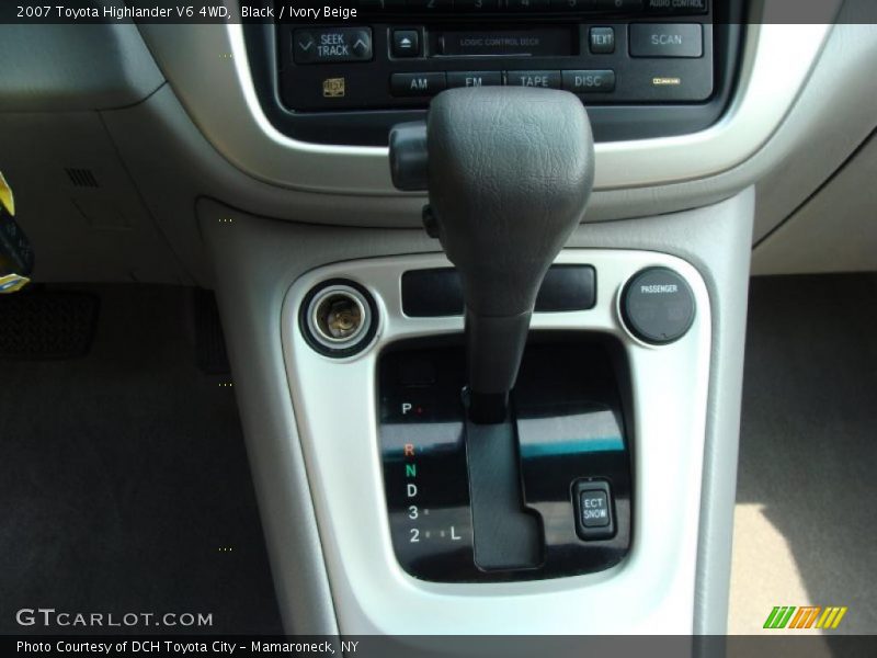 Black / Ivory Beige 2007 Toyota Highlander V6 4WD
