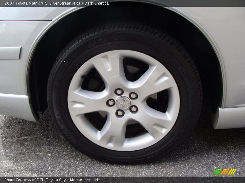 Silver Streak Mica / Dark Charcoal 2007 Toyota Matrix XR