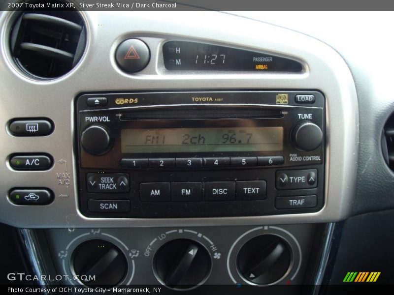 Silver Streak Mica / Dark Charcoal 2007 Toyota Matrix XR