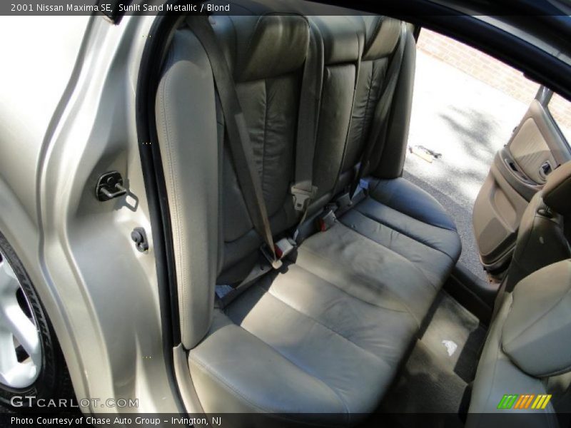 Sunlit Sand Metallic / Blond 2001 Nissan Maxima SE