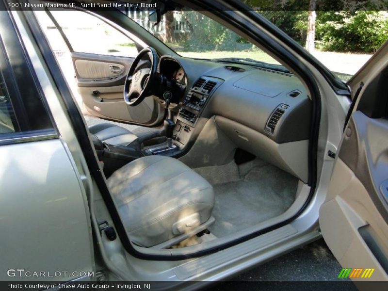 Sunlit Sand Metallic / Blond 2001 Nissan Maxima SE
