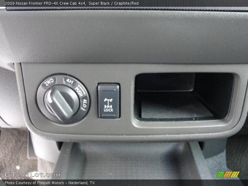 Super Black / Graphite/Red 2009 Nissan Frontier PRO-4X Crew Cab 4x4
