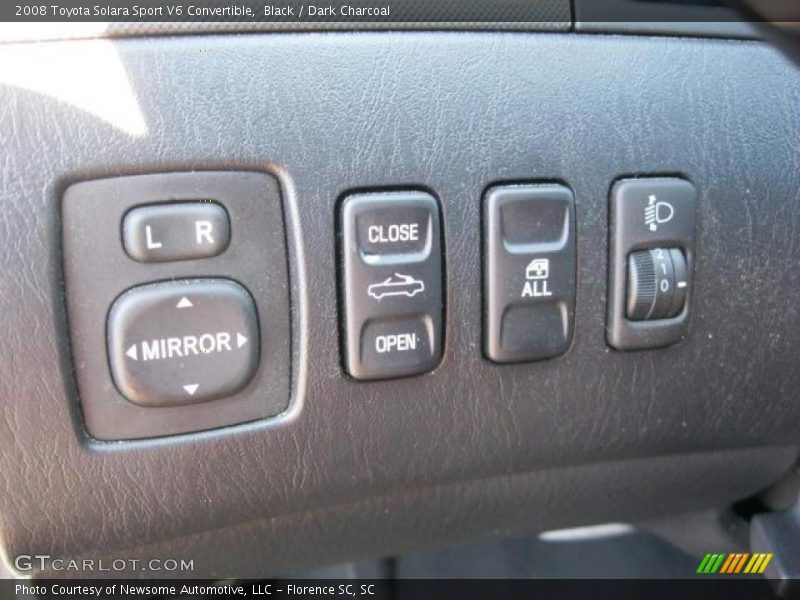 Black / Dark Charcoal 2008 Toyota Solara Sport V6 Convertible