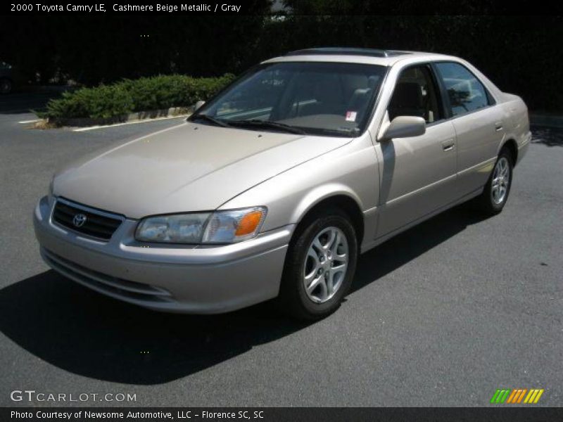 Cashmere Beige Metallic / Gray 2000 Toyota Camry LE