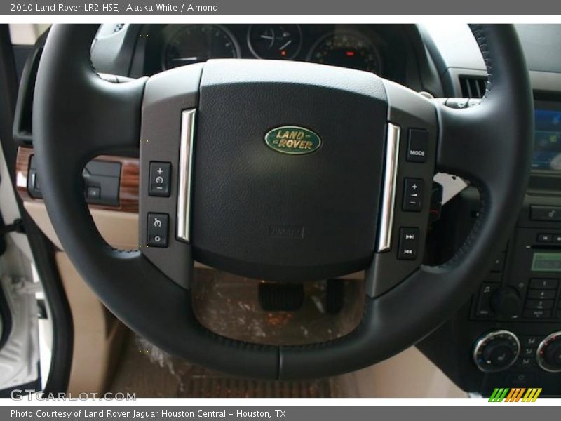 Alaska White / Almond 2010 Land Rover LR2 HSE