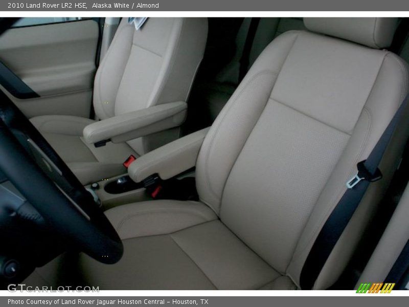 Alaska White / Almond 2010 Land Rover LR2 HSE