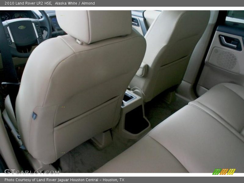 Alaska White / Almond 2010 Land Rover LR2 HSE