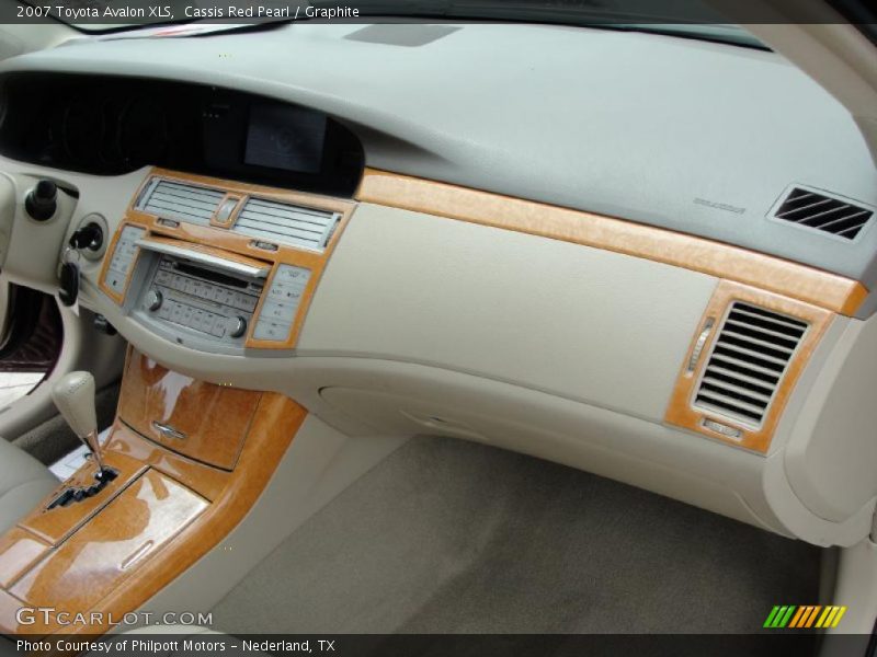 Cassis Red Pearl / Graphite 2007 Toyota Avalon XLS