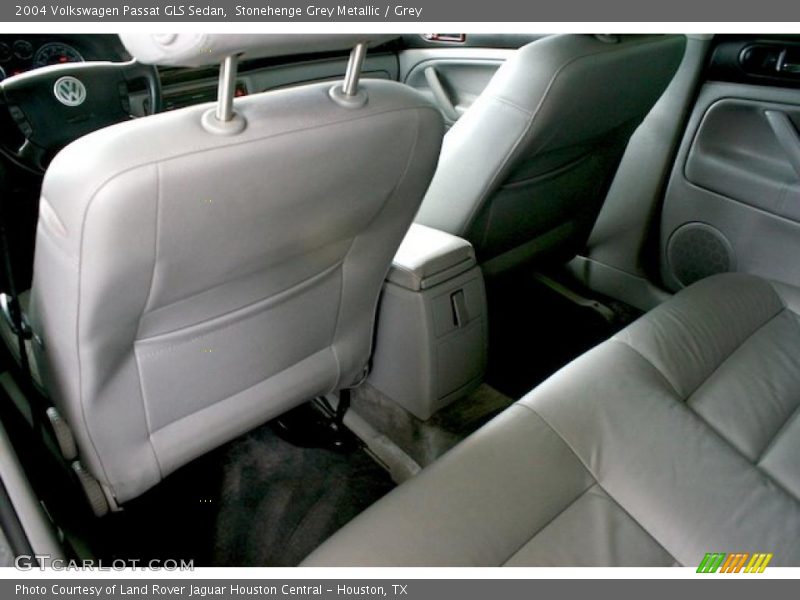 Stonehenge Grey Metallic / Grey 2004 Volkswagen Passat GLS Sedan