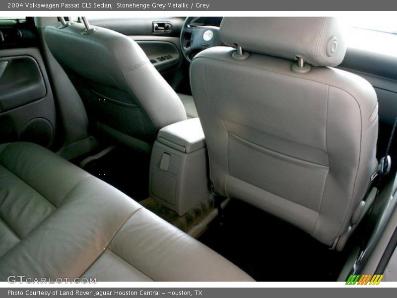 Stonehenge Grey Metallic / Grey 2004 Volkswagen Passat GLS Sedan