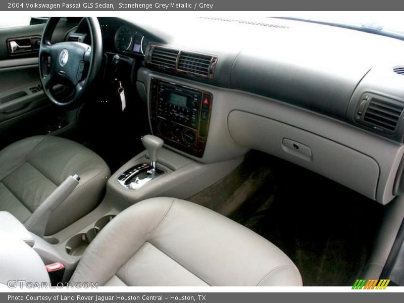 Stonehenge Grey Metallic / Grey 2004 Volkswagen Passat GLS Sedan