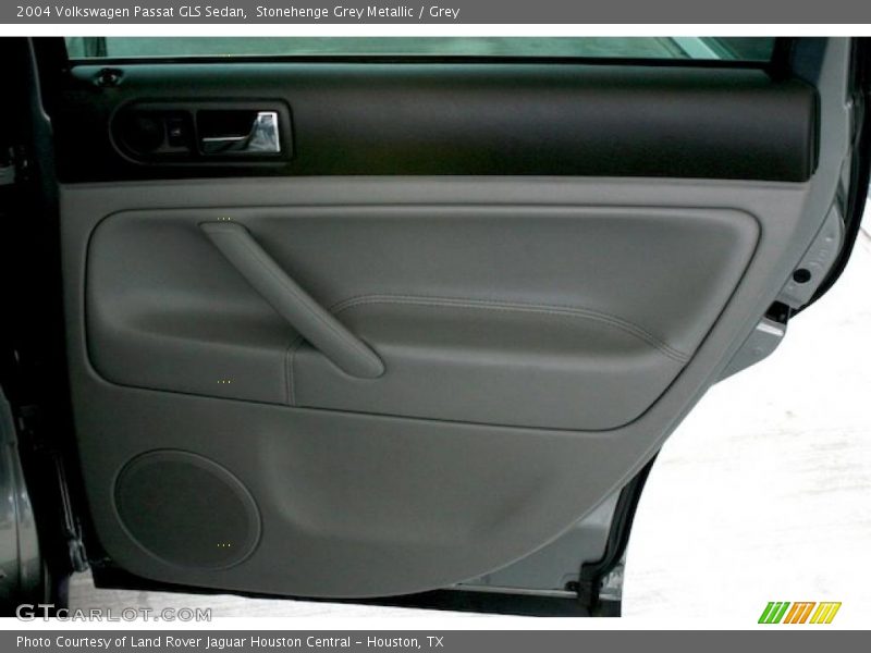Stonehenge Grey Metallic / Grey 2004 Volkswagen Passat GLS Sedan