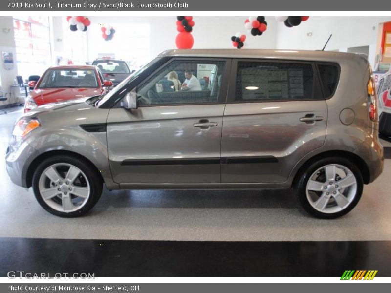 Titanium Gray / Sand/Black Houndstooth Cloth 2011 Kia Soul !