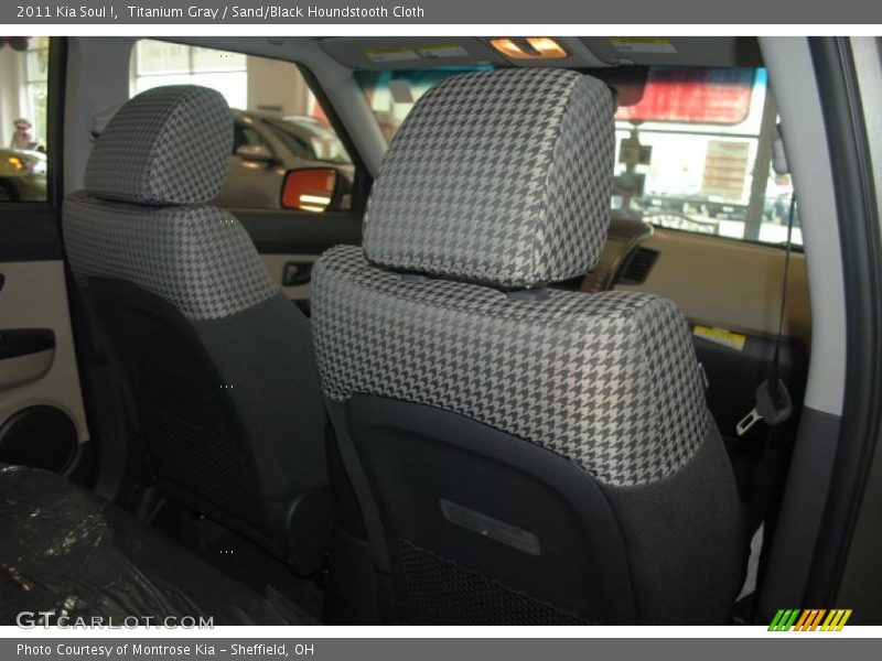 Titanium Gray / Sand/Black Houndstooth Cloth 2011 Kia Soul !