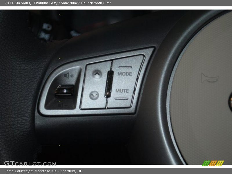 Titanium Gray / Sand/Black Houndstooth Cloth 2011 Kia Soul !
