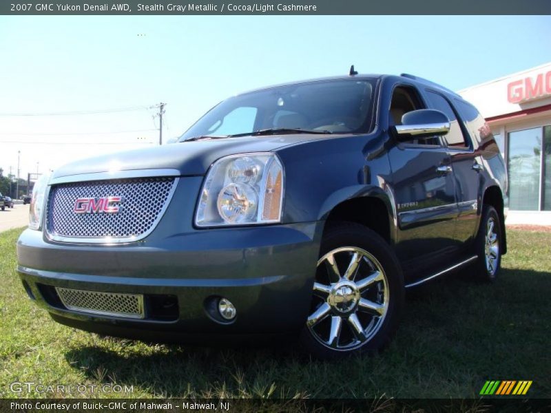 Stealth Gray Metallic / Cocoa/Light Cashmere 2007 GMC Yukon Denali AWD