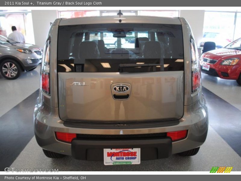 Titanium Gray / Black Soul Logo Cloth 2011 Kia Soul +