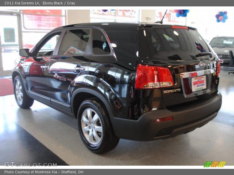 Ebony Black / Gray 2011 Kia Sorento LX