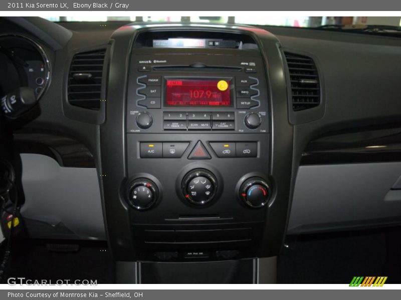Ebony Black / Gray 2011 Kia Sorento LX