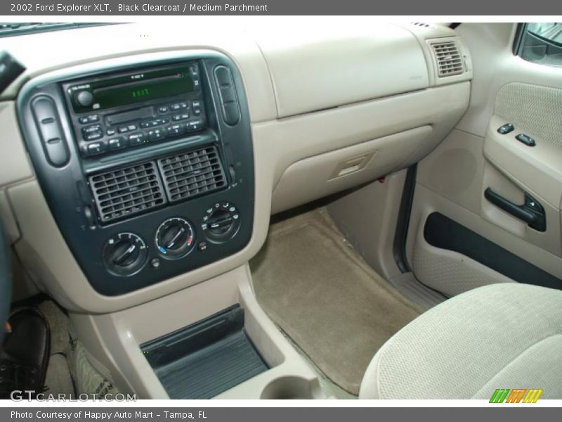 Black Clearcoat / Medium Parchment 2002 Ford Explorer XLT