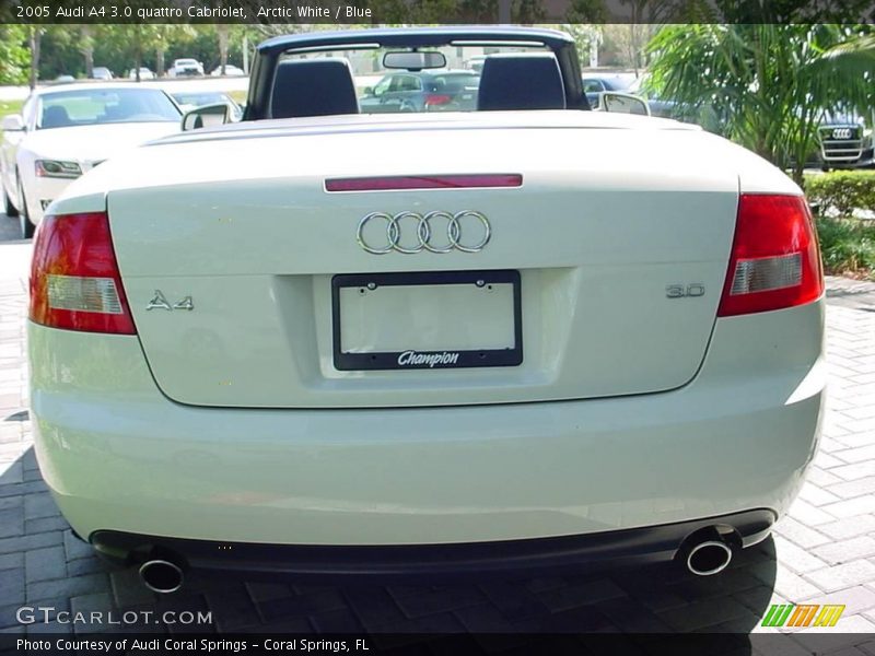 Arctic White / Blue 2005 Audi A4 3.0 quattro Cabriolet