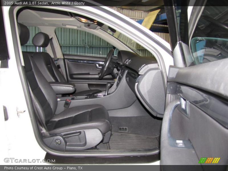 Arctic White / Ebony 2005 Audi A4 1.8T Sedan