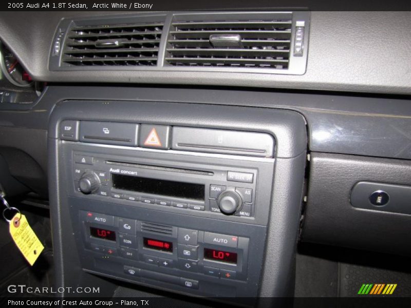 Arctic White / Ebony 2005 Audi A4 1.8T Sedan
