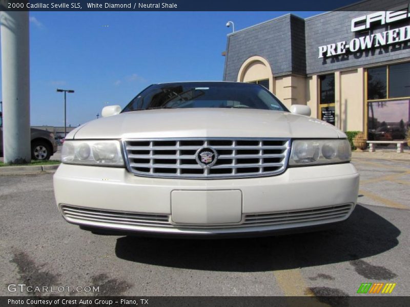 White Diamond / Neutral Shale 2000 Cadillac Seville SLS