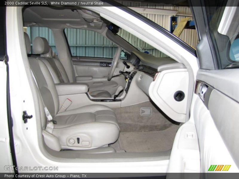 White Diamond / Neutral Shale 2000 Cadillac Seville SLS