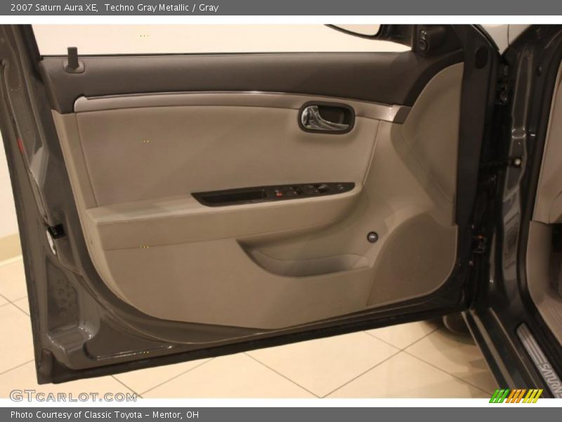 Techno Gray Metallic / Gray 2007 Saturn Aura XE