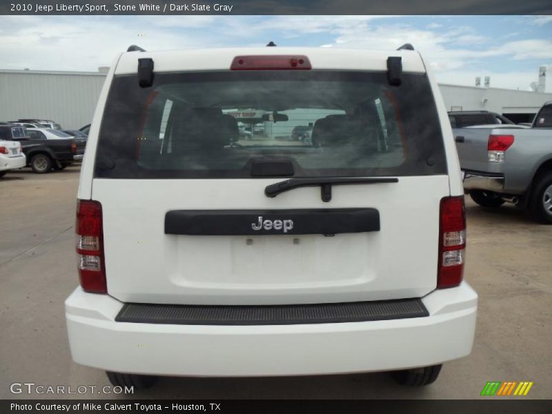 Stone White / Dark Slate Gray 2010 Jeep Liberty Sport
