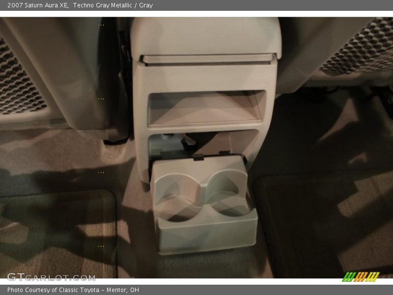Techno Gray Metallic / Gray 2007 Saturn Aura XE