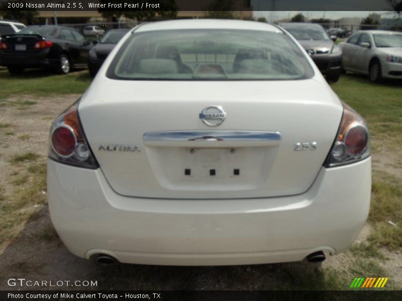 Winter Frost Pearl / Frost 2009 Nissan Altima 2.5 S