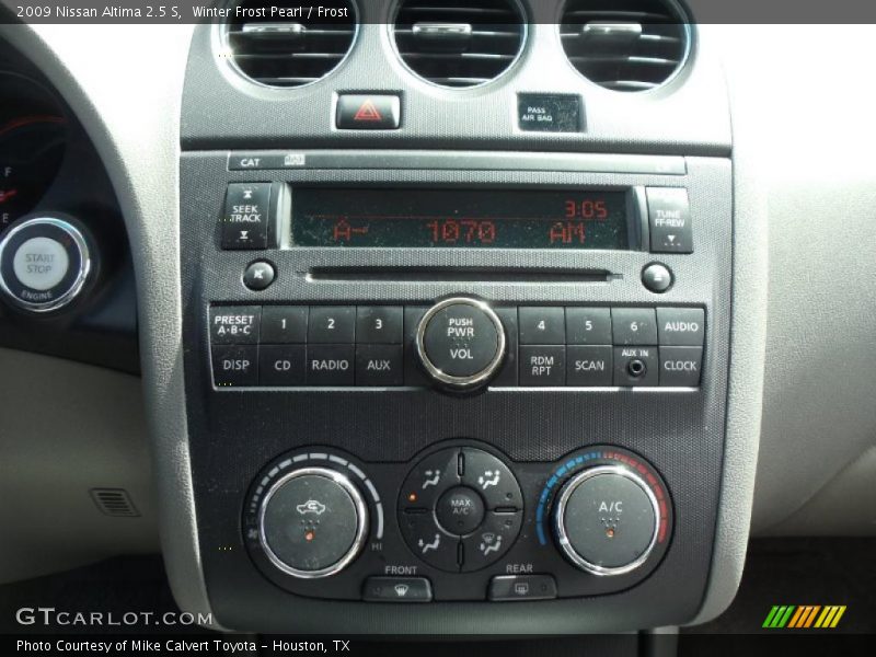 Winter Frost Pearl / Frost 2009 Nissan Altima 2.5 S
