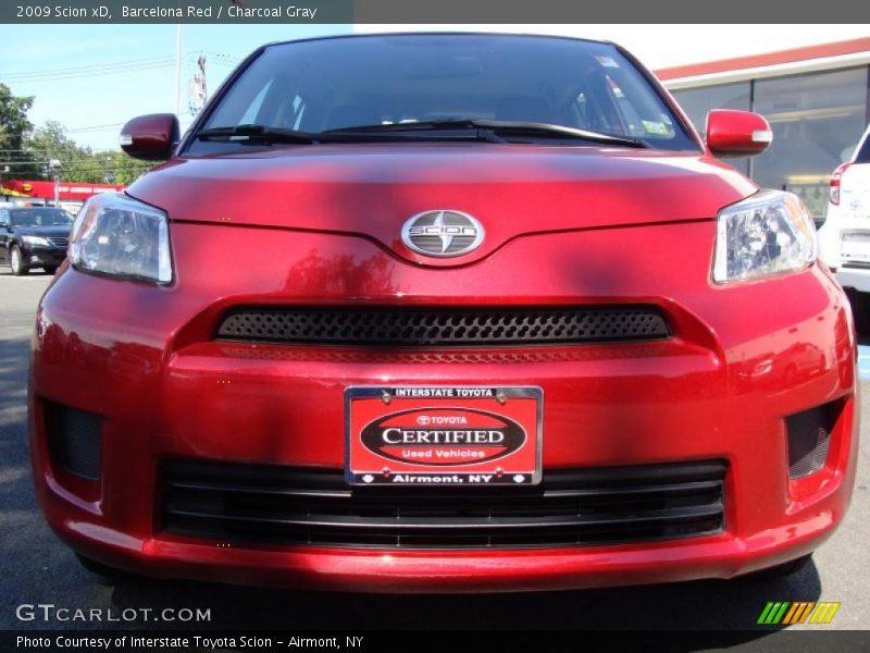Barcelona Red / Charcoal Gray 2009 Scion xD